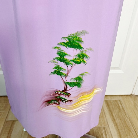Vintage Vietnamese Áo Dài – Hand-Painted Lavender Dress Top 🌸 Fits a Small - Picture 7 of 9